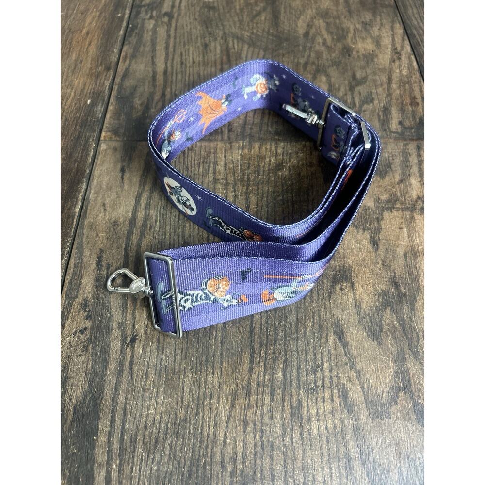 Harveys Seatbelt Disney Purple Halloween Mickey Goofy Minnie Click & Carry - Picture 6 of 7